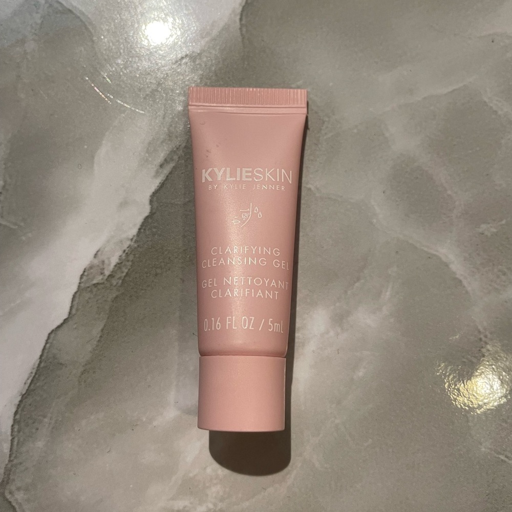 FREE with purchase - Kylie Skin Gel Cleanser